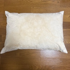 【条件付き無料】羽根枕 フェザーピロー 水鳥羽毛100% 中古品の画像