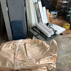 DIY 木材、ベッドフレーム等の画像