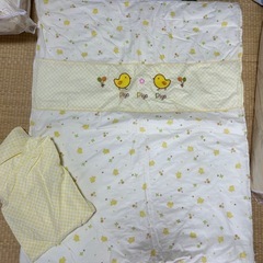 バウンサー　寝袋　おくるみ　布団　保育園布団　母子手帳　食事エプロンの画像