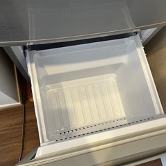 SHARP 冷蔵庫の画像