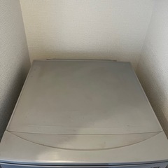 SHARP 冷蔵庫の画像