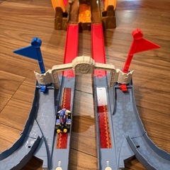 ホットウィール マリオカート クッパ城からの脱出の画像