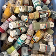 アクリル絵の具　セラムコート　アメリカーナ　中古の画像