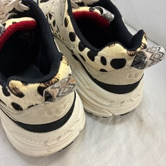 スニーカー UGG×atmos　26.5cmの画像