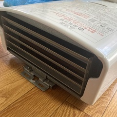 ガス瞬間湯沸器の画像