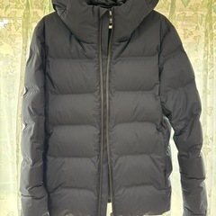 UNIQLO(ユニクロ)シームレスダウンジャケットS メンズ 311-409330(84-33) の画像