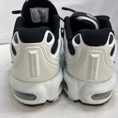 スニーカー ナイキ　24.5cmの画像