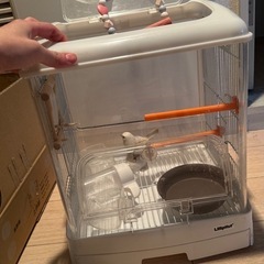 小鳥用のケージの画像