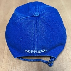 Supreme Pigment S ロゴ 6パネル キャップ（ブルー、コットンキャンバス素材）の画像