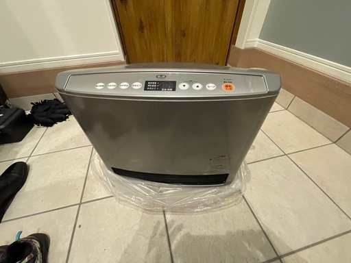 ガスファンヒーター RC-E5802E-1 (なつsりん) 淡路の季節、空調家電