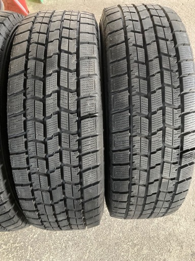 グッドイヤー アイスナビ7 スタッドレスタイヤ 4本セット 205/65R16 2022年製

