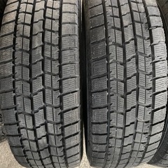 グッドイヤー アイスナビ7 スタッドレスタイヤ 4本セット 205/65R16 2022年製
の画像