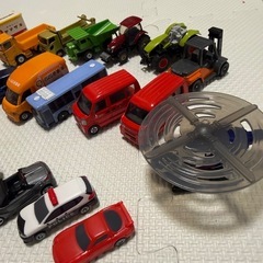 トミカ　　車のおもちゃの画像