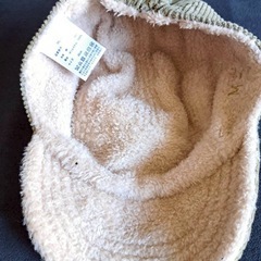 【新品未使用】カーキ 冬用 ベビー帽子 48cmの画像