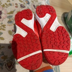 美品、19cm.子供運動靴の画像