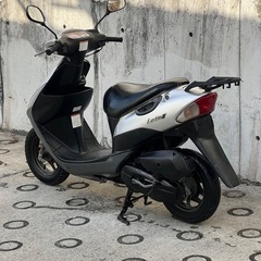 大人気セール‼️安心のバッテリー新品✨️フロントタイヤ新品✨️セルモーター新品✨️嬉しいオイル満タン補充済み🈵オイル交換不要⭕️継ぎ足しだけで🆗2サイクルでパワフルな走り💨CA1PA レッツ2✴の画像