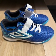 新品に近い、超美品、18cm.運動靴の画像