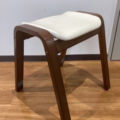 スツール〈3脚セット〉スタッキング【町田市再生家具】252769の画像