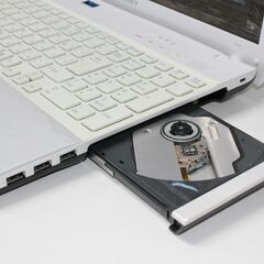 【中古ノートPC】SONY〈VAIO Eシリーズ〉Intel Core i5/SSD256GB/メモリ8GB ⑥の画像