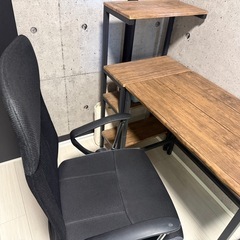 テーブルと椅子セットの画像