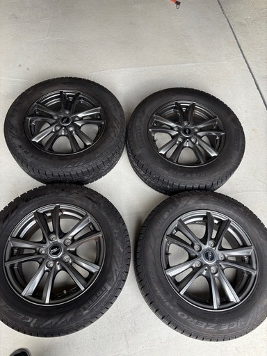 2シーズン使用】スタッドレスタイヤ 15インチ Pirelli ホイール付き