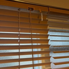 ニトリ　木目調ブラインド2つセットの画像