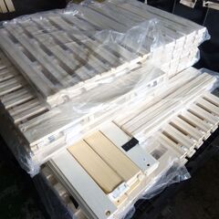 第1232回　詰め合わせ　スノコ　　すのこ　取り放題　ボックス　未使用　ベッド　ＤＩＹ素材　木材　エラー品　リフォームの画像