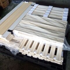 第1232回　詰め合わせ　スノコ　　すのこ　取り放題　ボックス　未使用　ベッド　ＤＩＹ素材　木材　エラー品　リフォームの画像