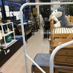 美原店　ハンガーラック　キャスター付きダブルの画像