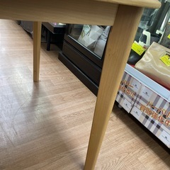 ☆ドリーム荒牧店☆ジモティー割引有☆【クリーニング済】ニトリ/ダイニングテーブル/現状品の画像