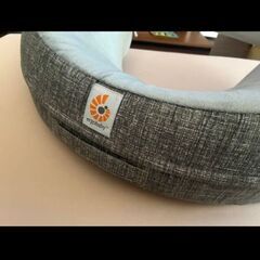 エルゴベビー授乳クッションの画像