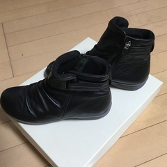 Hush Puppies ブーツ(黒)の画像