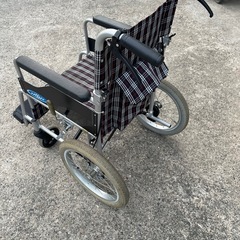 車椅子　車イス　ブレーキ付き　折り畳み式　小型の画像