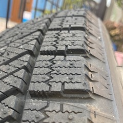 15インチスタッドレスタイヤ４本セットの画像