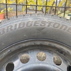 15インチスタッドレスタイヤ４本セットの画像