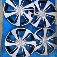 TOYOTA15インチ純正ホイールカバー４枚セットの画像