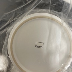 中身が見える陶器キャニスターの画像