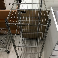 ◇ドリーム尼崎1号館◇【ジモティー割引対象商品】メタルラック ※棚板4枚の画像