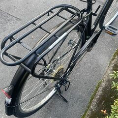 リサイクルショップどりーむ天保山店　No579 自転車　シティサイクル　２７インチ　美車♪　ギア切替６段変速　LEDオートライト付き♪　太目のタイヤで安定感しっかり♪　チャイルドシートも取付可能♪の画像