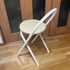 折り畳み式チェアの画像