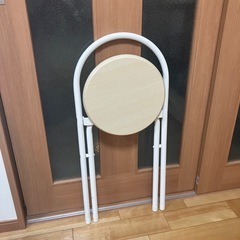 折り畳み式チェアの画像
