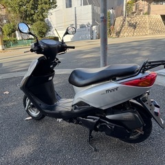 ヤマハ アクシストリート 走行距離少　10,000kmの画像