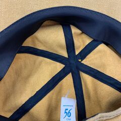 コーデュロイ素材の帽子　（マスタード色）の画像