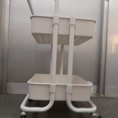 【 直接引取希望 】埼玉県所沢市　オフィス / キッチン / バスルーム、他 完成品 キャスター付収納 2段 サイズ 約 高さ58㎝【中古家具】の画像