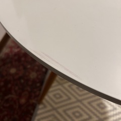 【引き取り限定・値段交渉可能】円形カフェテーブルの画像