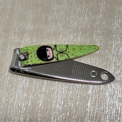 ⭐️可愛い爪切り⭐️緑色⭐️女の子の絵柄⭐️の画像