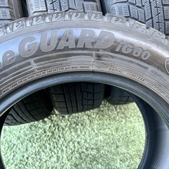 ヨコハマ ice GUARD IG60 スタッドレスタイヤ 205/60R16 4本セットの画像