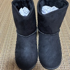 ムートンブーツの画像