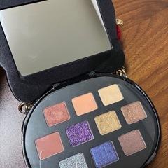 シュウウエムラ×ハローキティコラボ商品の画像