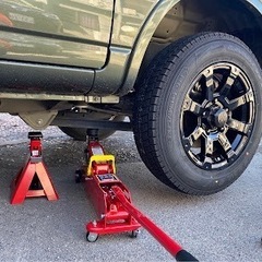 ⑩シーズンタイヤ4本履き替え税込2000円ですの画像